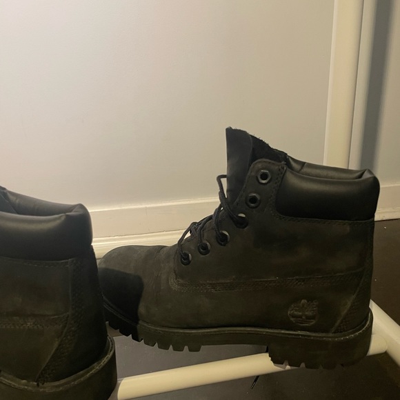 TIMEBERLAND Premium 6” Boots - Picture 4 of 7